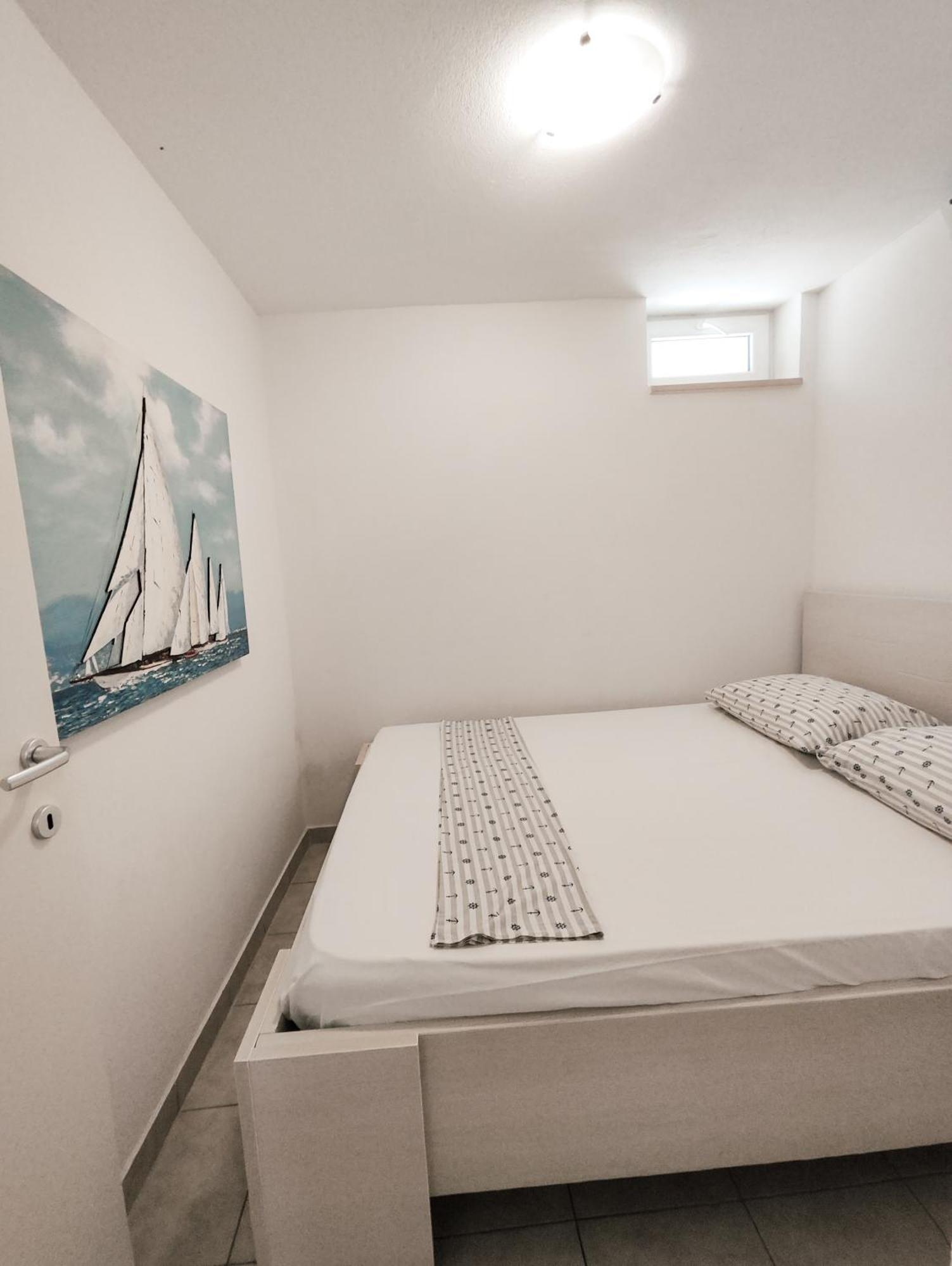 Apartments And Rooms Vuleta, Close To The Beach Makarska Cameră foto